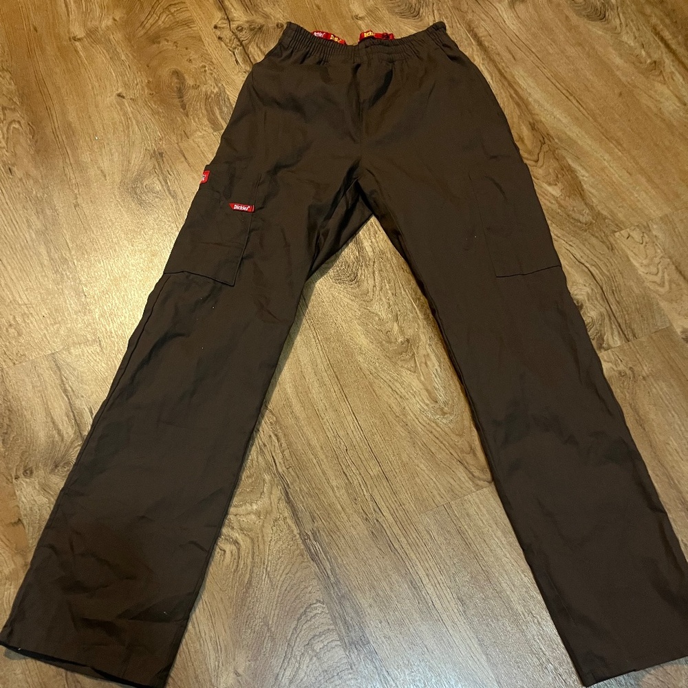 XS Dickies brown scrub pant